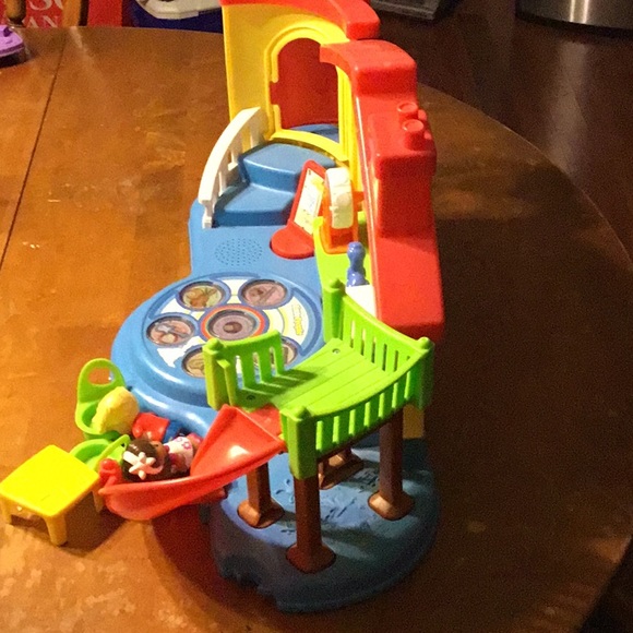 2013 Little People Preschool Place play set - Picture 7 of 11